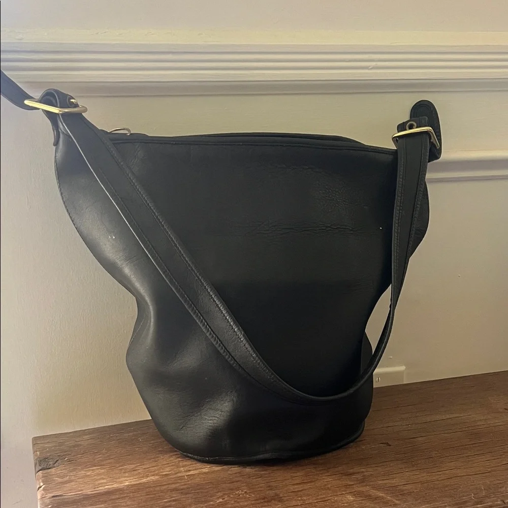 Coach Black Leather Hobo Bag with Gold Hardware - Picture 1 of 7